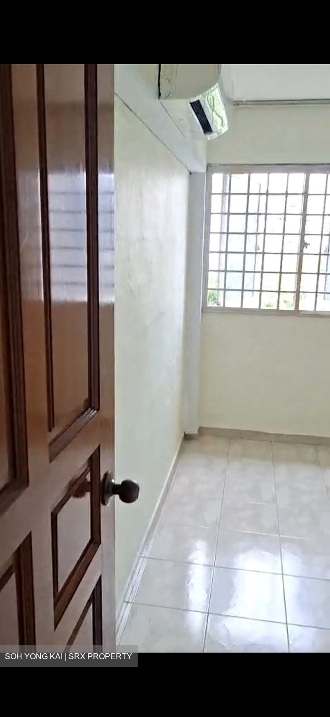 Bukit Batok Central (Bukit Batok),  #614153321